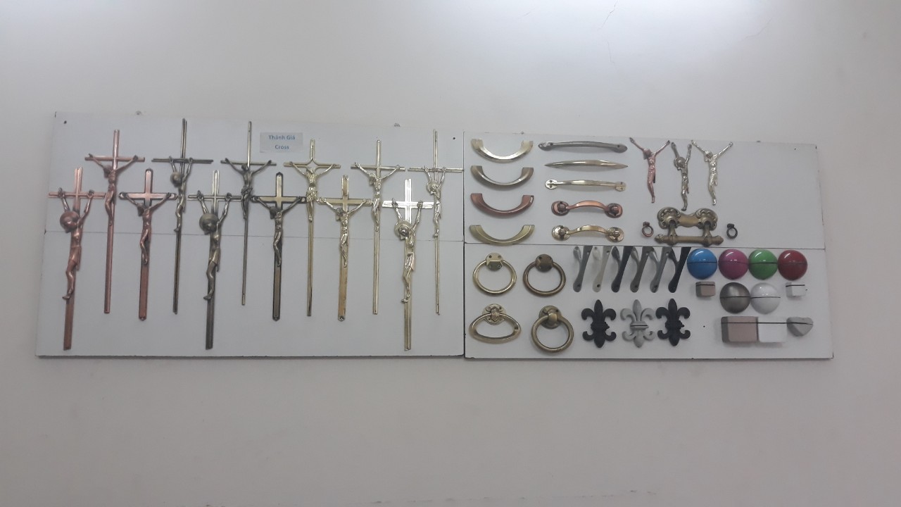 sample room (2).jpg